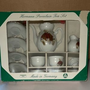 ✨Never used✨Hermann Child Porcelain Tea Set; Made in Germany